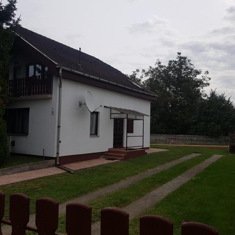 PoroszlóCzinege Vendeghaz - Nagy Hazアパートメント エクステリア 写真